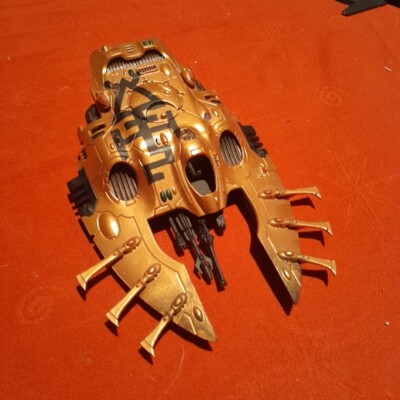 Warhammer 40k Aeldari Warp Hunter Grav Tank Gold (1)