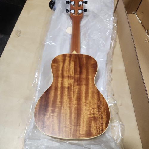 Alvarez Artist AU90C Concert Acoustic Ukulele, Natural Satin - Picture 5 of 5