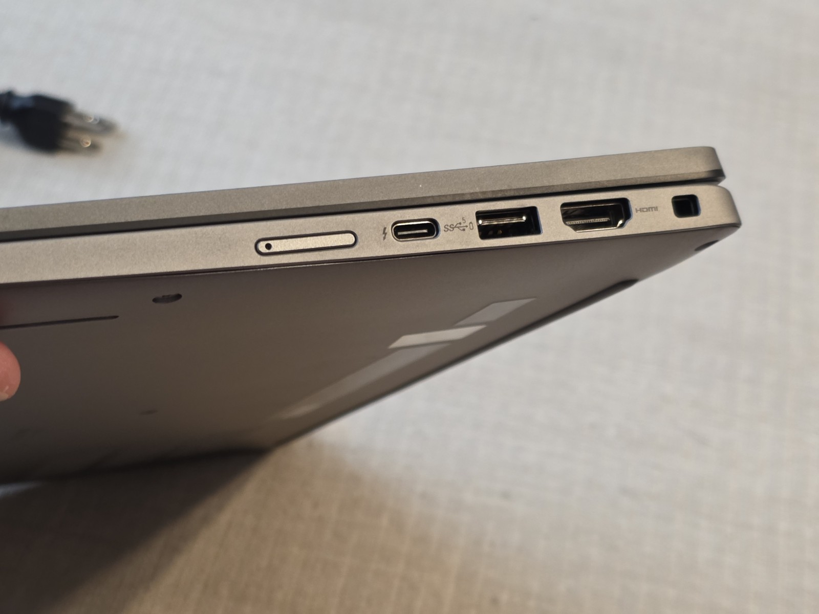 Dell Latitude 7430 2-in-1, 14-Inch Laptop, with Intel Core i7 12th Gen., 256 GB SSD (Solid State Drive), Windows 11 Pro