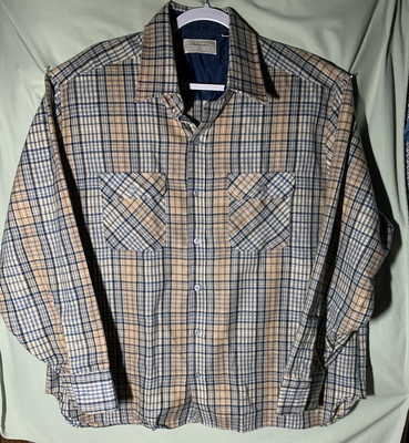 Arrow Men's Button up Long Sleeved Acrylic 2 Pocket Shirt XL