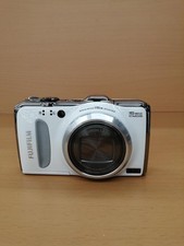 FUJIFILM FINEPIX F550EXR Digital Camera