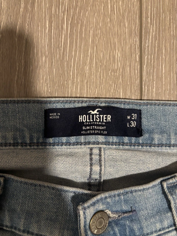 Hollister 男式 Epic Flex 修身直筒牛仔裤蓝色,尺寸 31x32 — 第 2/3 张图片