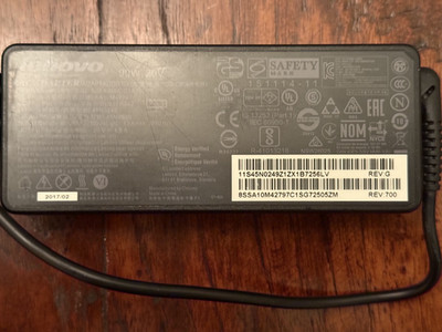 Lenovo ThinkPad 90W (ADLX90NCC3A) 20V, 4,5A AC Adapter Netzteil guter Zustand