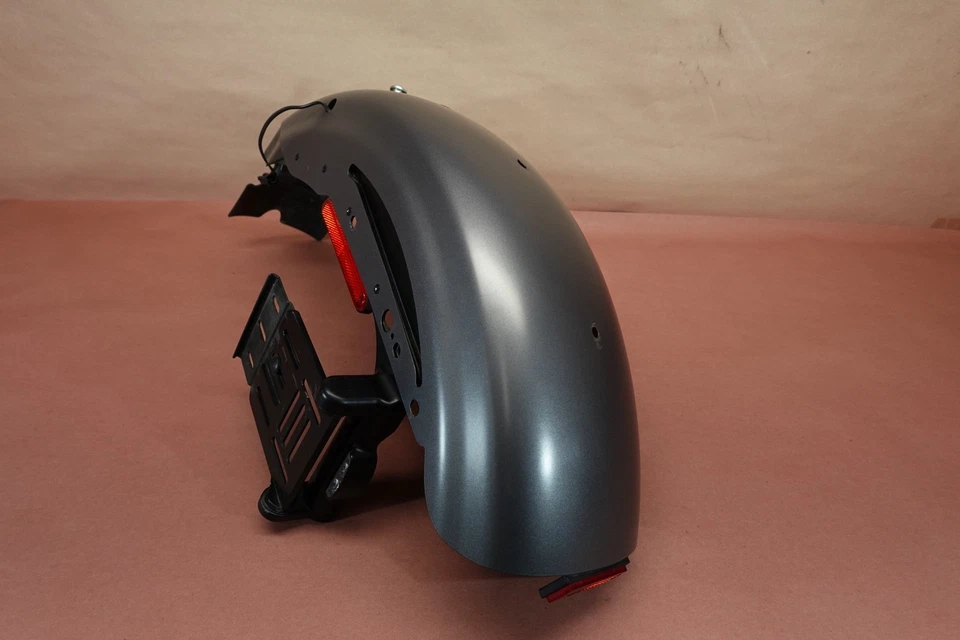 Harley Davidson Iron 883 XL883N 2009-2022 guardabarros de rueda trasera y matrícula Foto 3 de 4