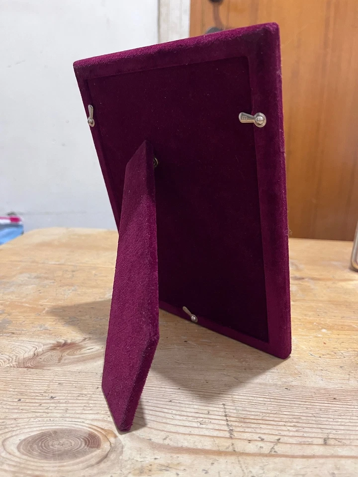 Cornice porta foto in argento 925 rosso bordeaux. Stile barocco. Anni '80 - Immagine 2 di 4