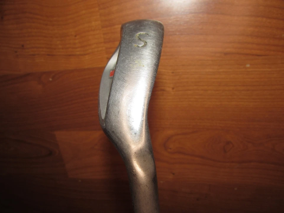 Ping Moxie Sand Wedge youth golf club PING Moxie Graphite Shaft RH 31.5" - Image 2 of 4