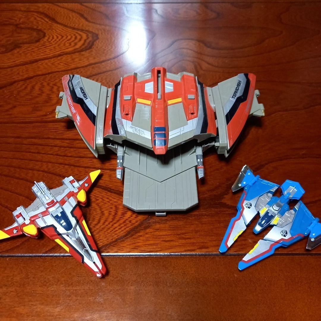 Ultraman Max Dash Bird Mother Fighter Machine Vehicle Figure BANDAI Japan