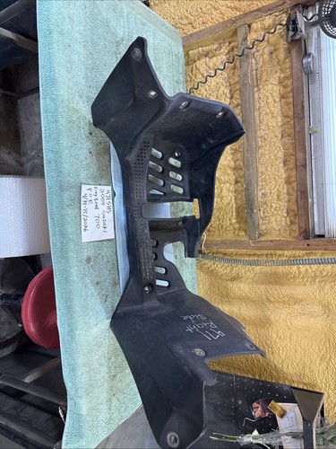 2005 Suzuki King Quad Right Side Foot Well Foot Rest Heel Guard 471
