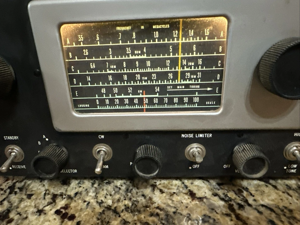 RECEPTOR RADIOAFICIONADO ONDA CORTA HALLICRAFTERS MODELO S-53A VINTAGE ¡Probado y funcionando! Foto 3 de 4