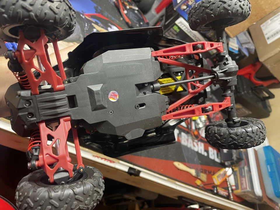 Rare Axial 1/18 YETI Jr. Can-Am Maverick 4WD Brushed RTR AXI90069 - Image 4 of 4