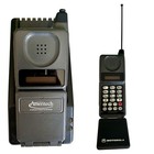 Vintage Motorola MicroTAC Ameritech Flip Phone with SLN5039B Charging Base & Pwr