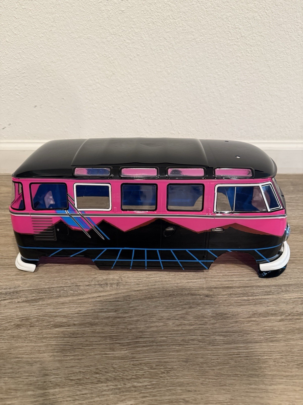 Body Painted Retro Colors Neon- Pink-blue-black