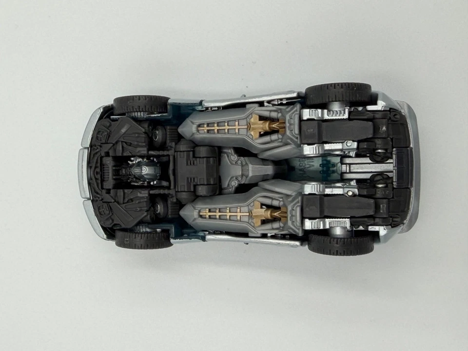 TRANSFORMERS AUTOBOT JAZZ SS-10 STUDIO SERIES DELUXE CLASS #10 - Image 2 of 4