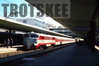 35mm Slide RENFE Spanish Railways TALGO Diesel Loco 352 004 1978 Original EP