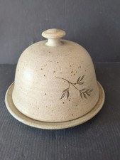 VINTAGE STUDIO POTTERY ROUND DOMED CHEESE/BUTTER LIDDED DISH WITH BRANCH MOTIF #