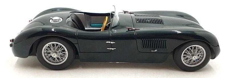 Autoart 1/18 Scale Diecast DC15824C - 1951 Jaguar 120 C-Type - Green - Image 4 of 4