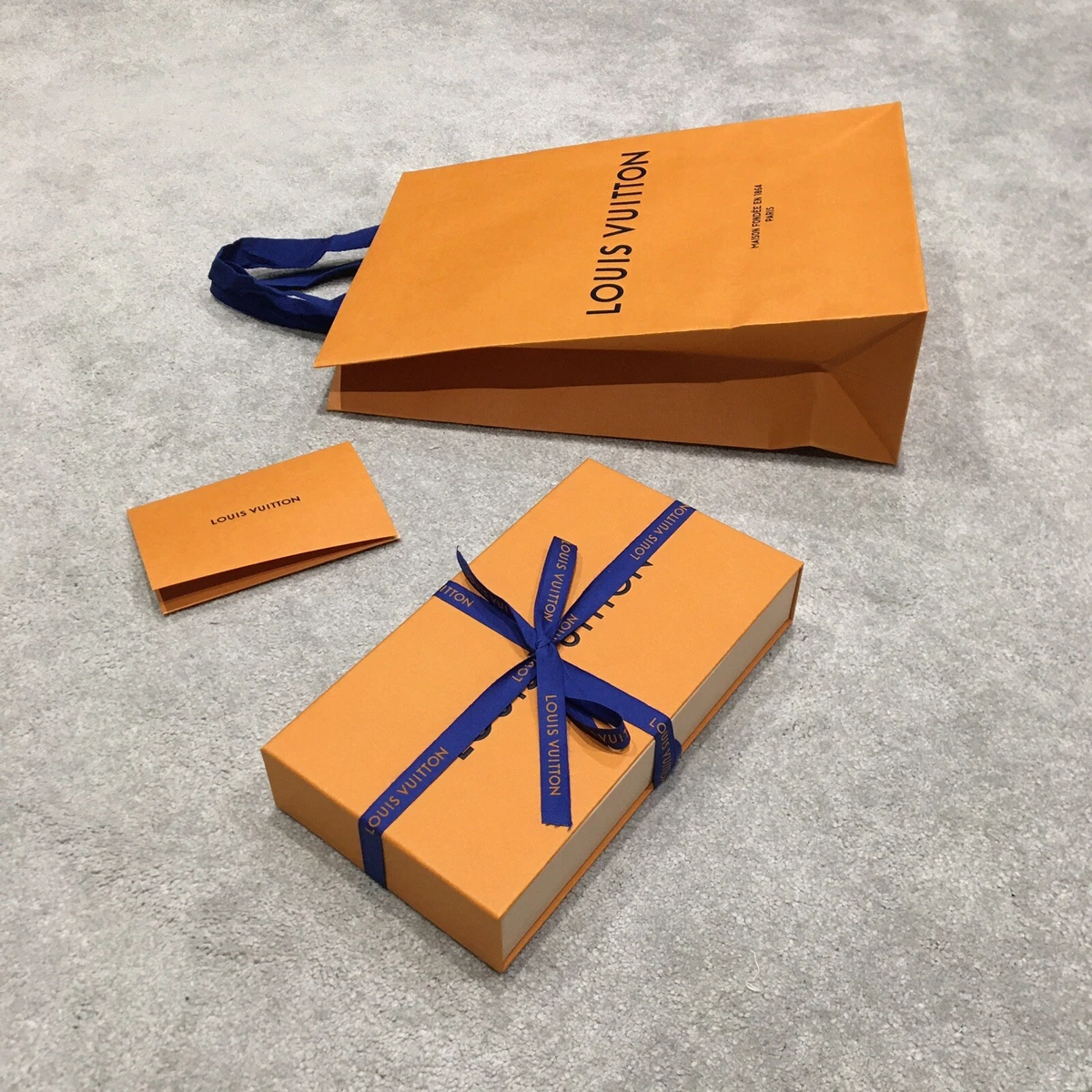 100% Authentic Louis Vuitton Gift Box (Small Goods) 25*14*4.5CM With  Bag/Ribbon