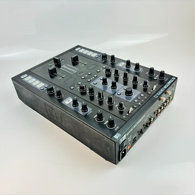 Native Instruments Traktor Kontrol Z2 2-Channel Mixer Tested