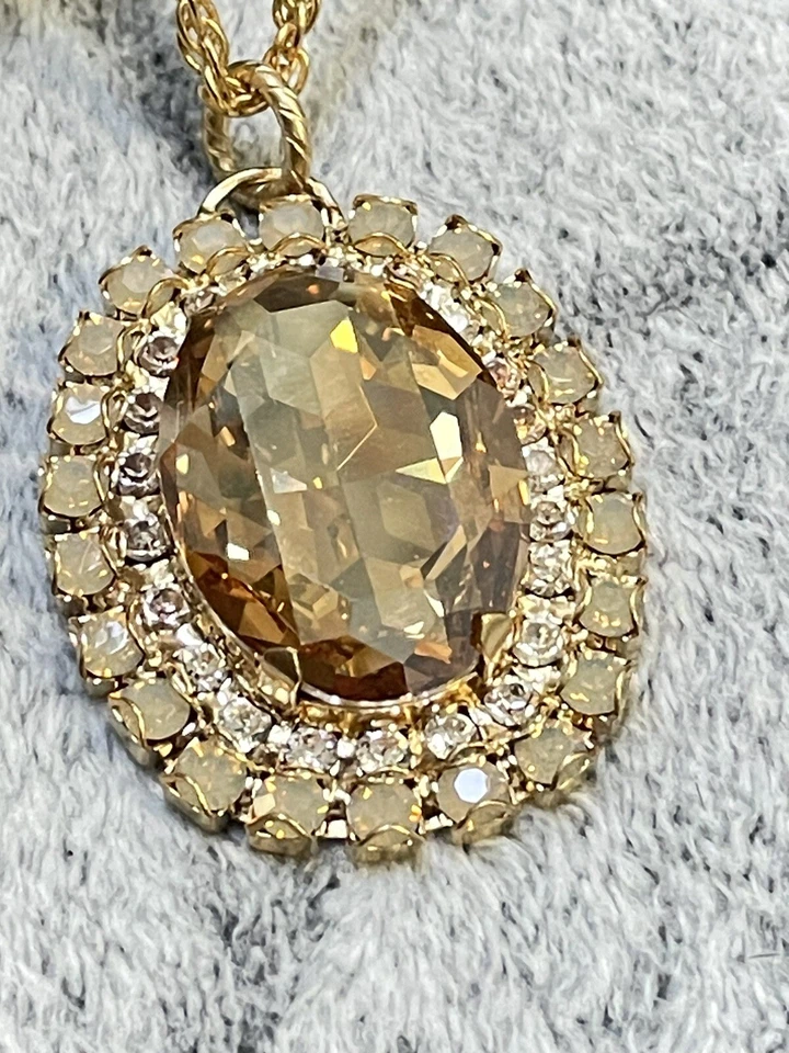 Colar Declaração Liz Palacios - Cristais Swarovski Colorado/SO 36” 14KGP - Imagem 4 de 4