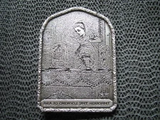 ALICE IN WONDERLAND THROUGH THE LOOKING GLASS HIPPIE BELT BUCKLE! VINTAGE! 1974