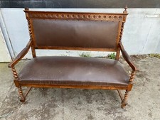 DIVANO LIBERTY CON TORCIGLIONI E GRAZIOSE LAVORAZIONI 