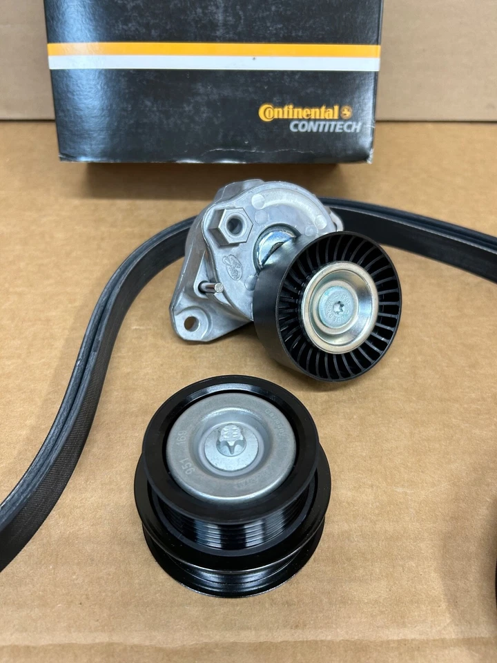 NUEVO Kit de componentes de transmisión por correa serpentina ContiTech ADK0012P SE ADAPTA A MERCEDES-BENZ Foto 2 de 4