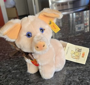 Steiff Pig Plush 7" Vintage 1990s Piggy with Ear  Tag 077289 Stuffed Animal Toy