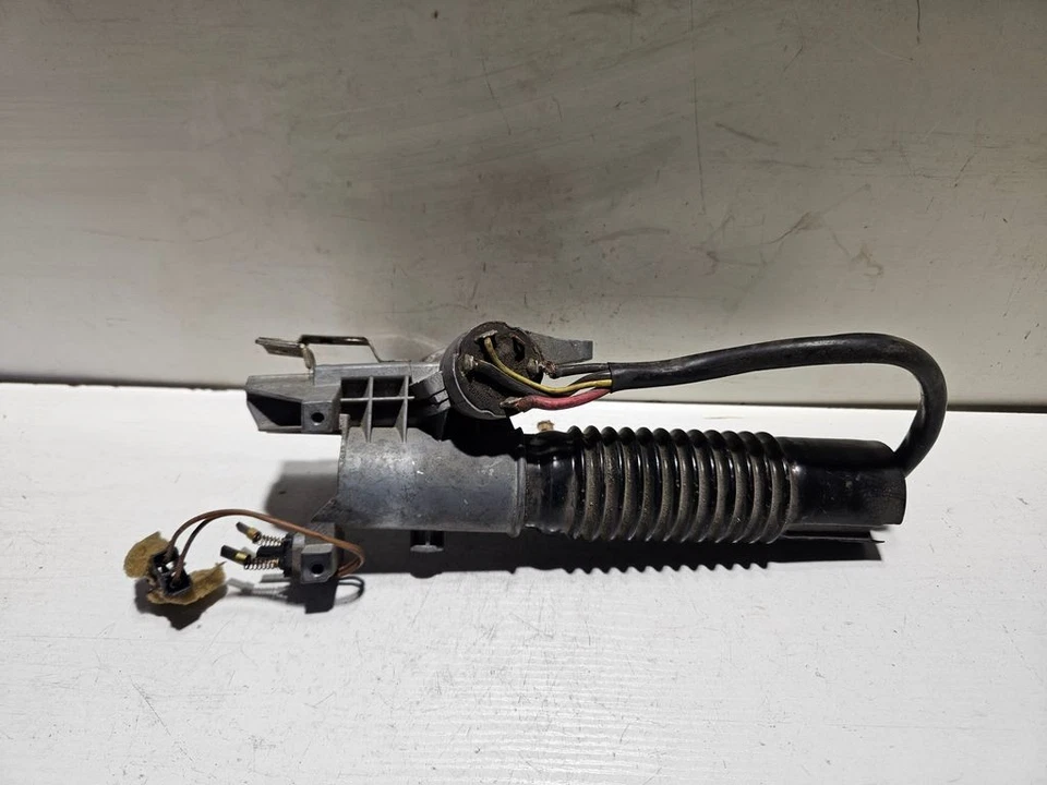 Cerradura de encendido gasolina Ford Sierra 1983 G88495 KEG21386 - Imagen 3 de 3