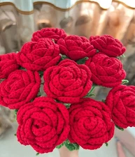 New Crochet Flowers DIY Roses Bouquet, Finished Handmade Artificial Knitted Red