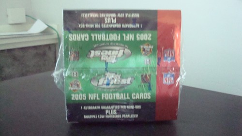 Topps Finest 2005 fútbol americano sellado Hobby Box 18 paquetes 5 tarjetas PP Aaron Rodgers radiocontrol - Imagen 5 de 5