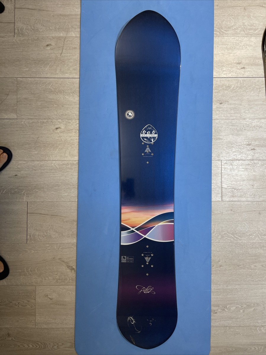 Burton Fish 50 W48B13 New With Original Sticker Tag Plastic Burton Fish 50 W48B13 New With Original Sticker Tag Plastic