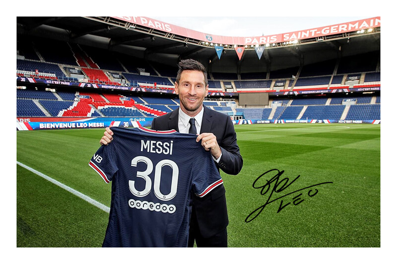新品　上下セット　PSG　L size ノーブランド　メッシ　MESSI メッシ 最新 パリ 3点セット サッカーユニフォーム 150cm PSG
