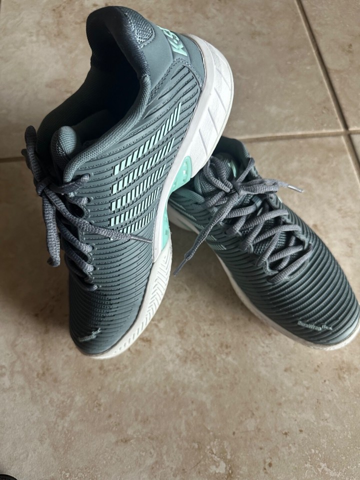 KSwiss Women’s Hypercourt Express 2 Stormy Water Tennis Shoes size 8