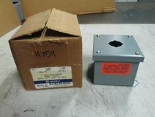 Square D Heavy Duty Control Station Enclosure Type: KYAF-1 Series G (NIB)