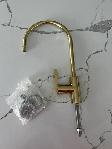 Water Filter Faucet Polished Brass. Kingston Brass KS8192CTL