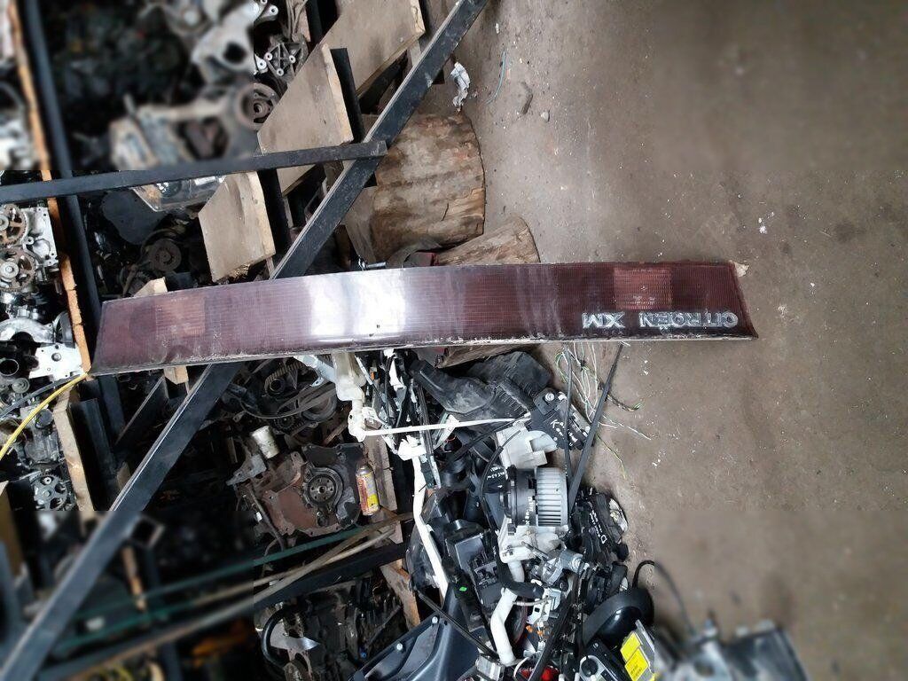 CITROËN XM Y3 Heckklappenspoiler 2.00 Petrol 1989 17439351 CITROËN XM Y3 Heckklappenspoiler 2.00 Petrol 1989 17439351