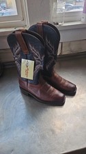 Cowboy boots womens size 7, square toe