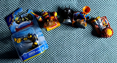 Skylanders SuperChargers 5-teiliges-Set: Burn-Cycle, Lava Lance Eruptor, .......
