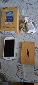 Samsung Galaxy S3 mini GT-I8200N- ohne Simlock- Akku neu- funktionstüchtig