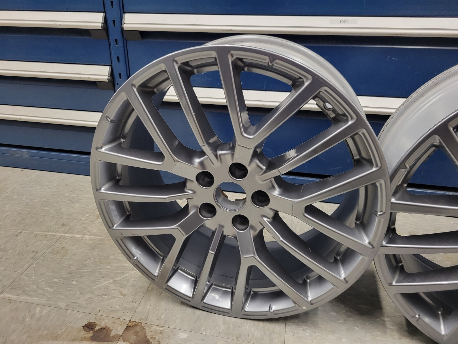 Maserati Grecale 2024 19" OEM Wheel Rim 670167095 2x