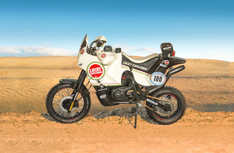 Paris Dakar Retro Adventure Motorcycle Italeri 4643 1:9 Cagiva