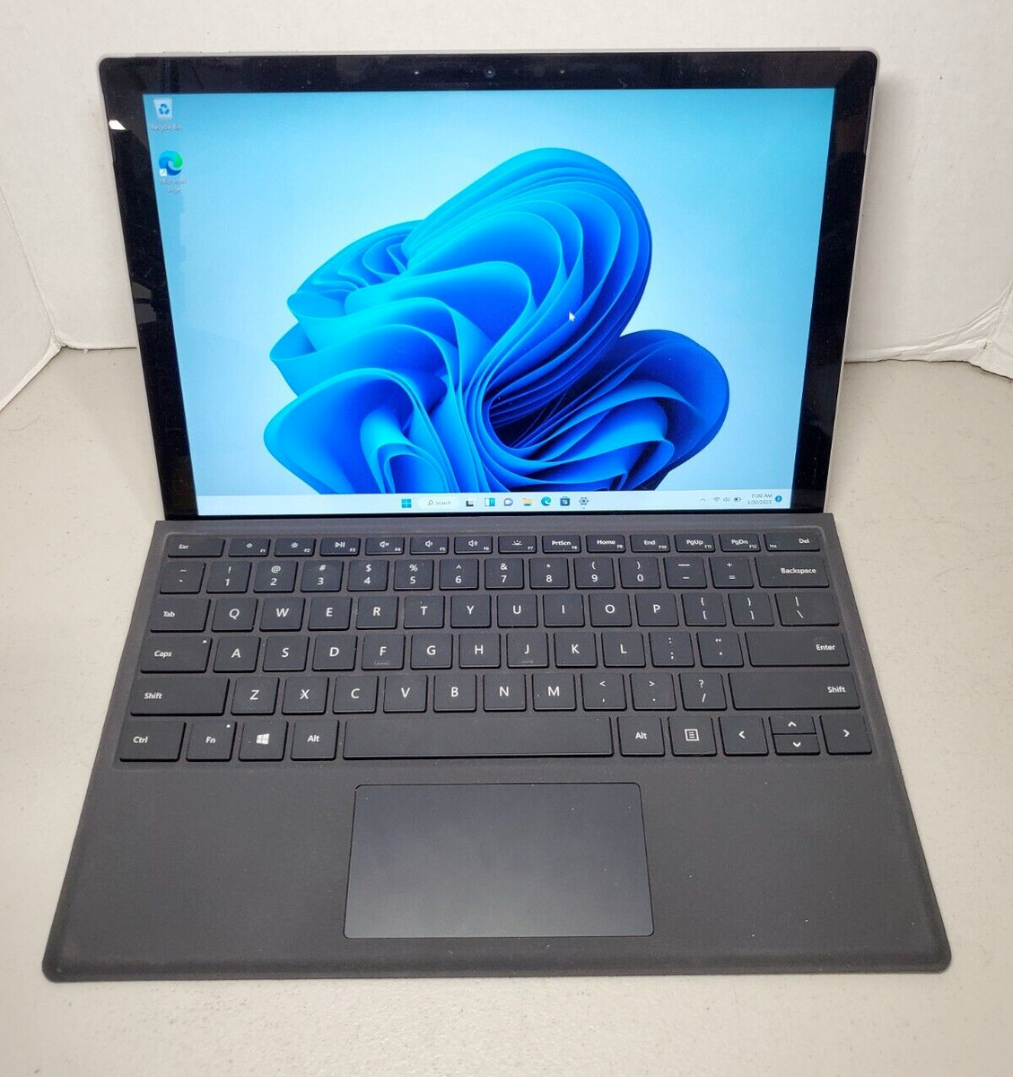 Surface Pro i5 7300U メモリ8G 256GB SSD