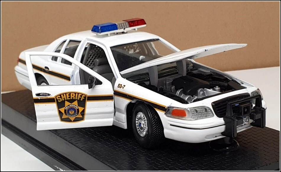 Classic Metal Works 1/24 Scale 23822Y - Ford Crown Victoria - Delaware - Image 4 of 4