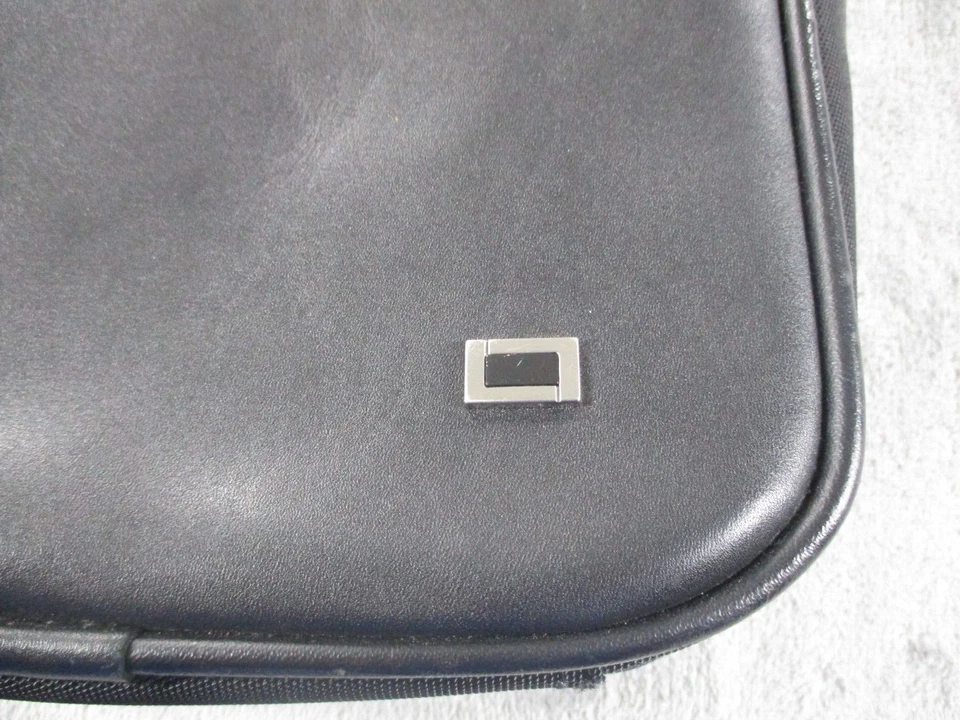 Bolsa tiracolo LANCEL preta alça ajustável viagem masculina clássica 12x9x3,5" excelente estado usado - Imagem 2 de 4