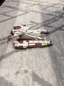 LEGO Star Wars Republic Fighter Tank 75182 305 pcs Complete no figures included 