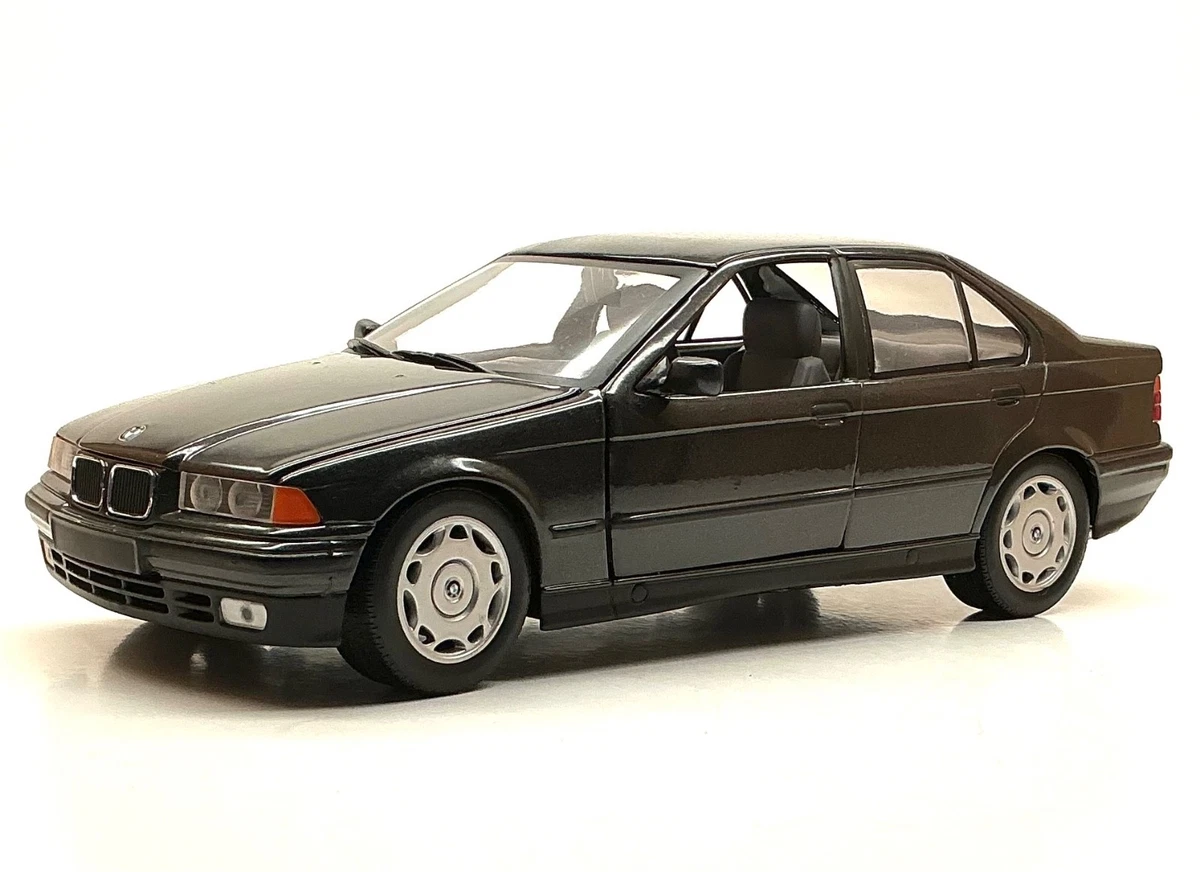 Miniature UT Models BMW Série 3 Coupé 1995 - Échelle 1/18 - Occasion Boîte A8