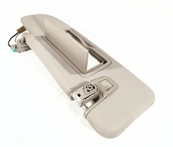 Parasol delantero derecho gris OEM 2017 Alfa-Romeo Giulia Foto 4 de 4