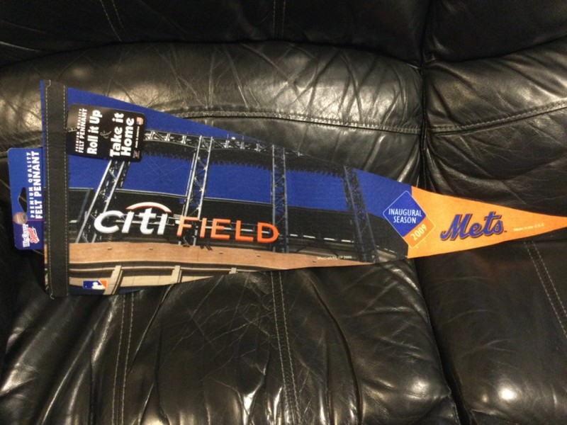Vintage 2009 New York METS SouvenirCitifieldFelt PENNANT FLAG 29x11 1/2" 3*16*26