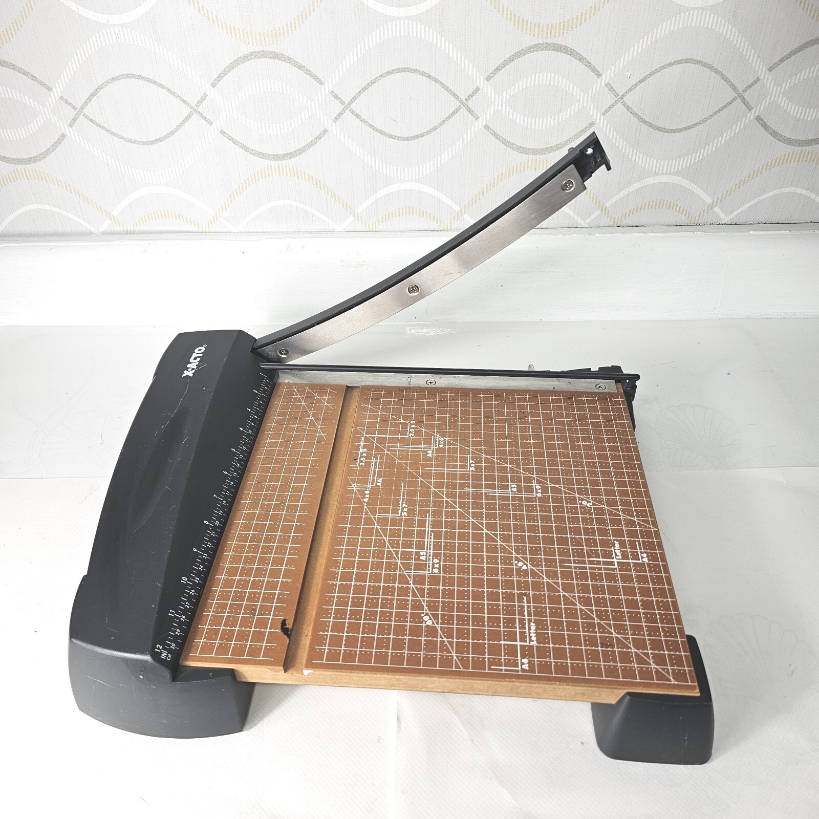 XACTO HeavyDuty Wood Base Guillotine Trimmer 15 Sheets 12" x 15