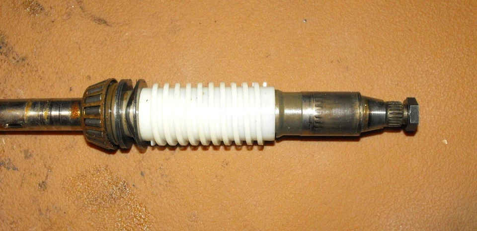 Suzuki DF 60 70 HP Drive Shaft Assembly L PN 57110-99E50 Fits 2000-2009 & Newer - Image 2 of 3